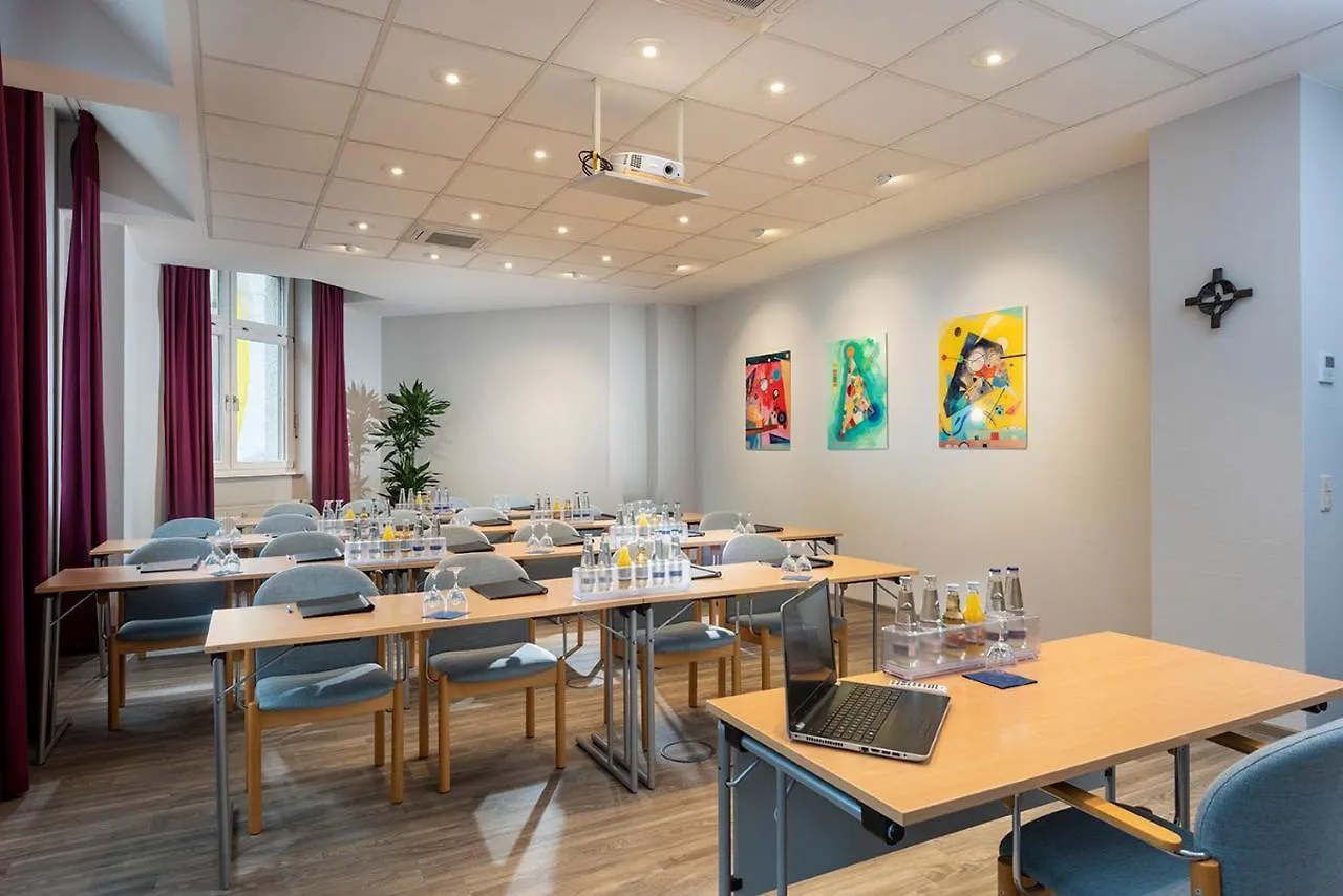 Hotel Aquino Berlin 3*,