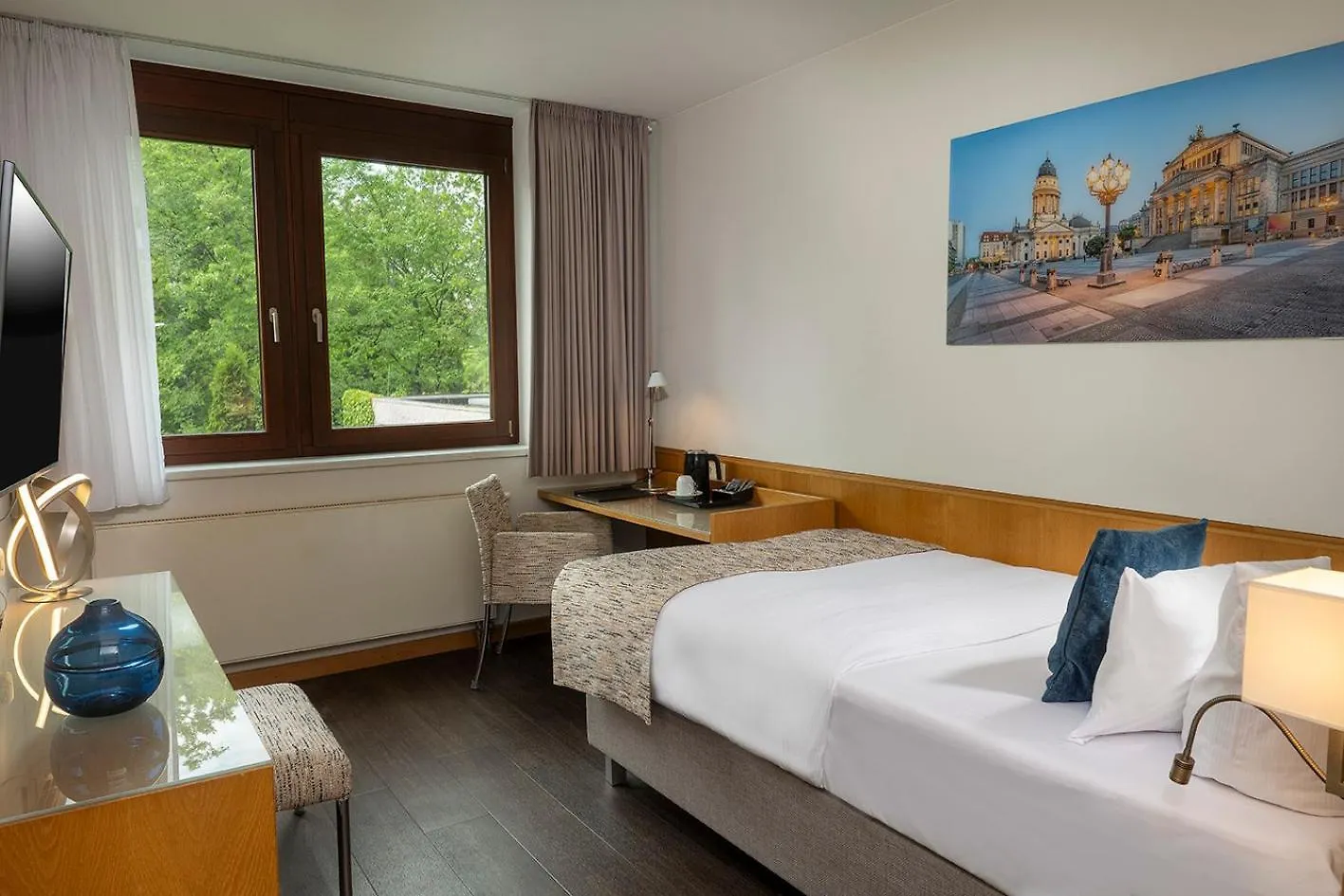 Hotel Aquino Berlin 3*,